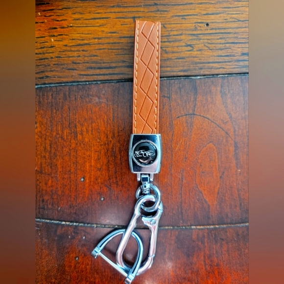 unbranded Accessories - BAG CHARM/KEYCHAIN